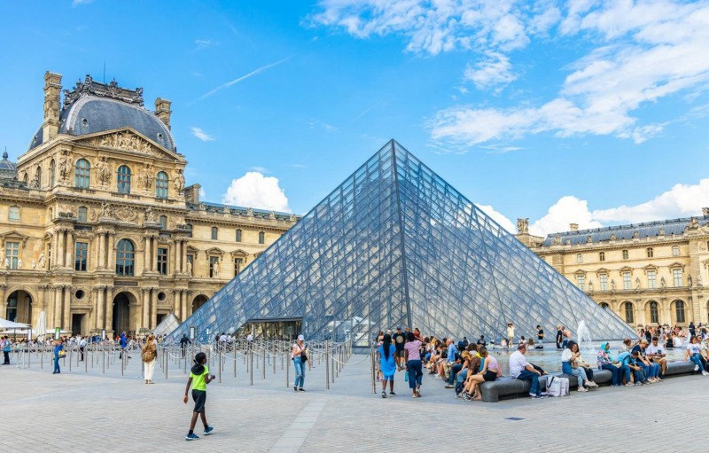 10 Best Cities for Artists and Art Lovers