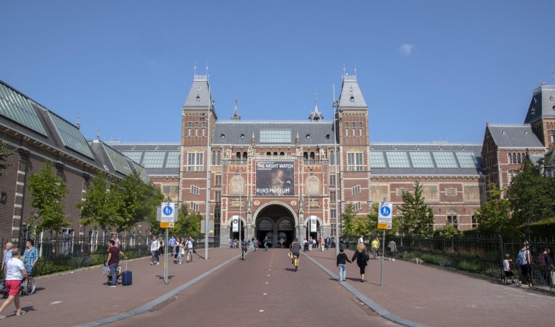 10 Best Cities for Artists and Art Lovers