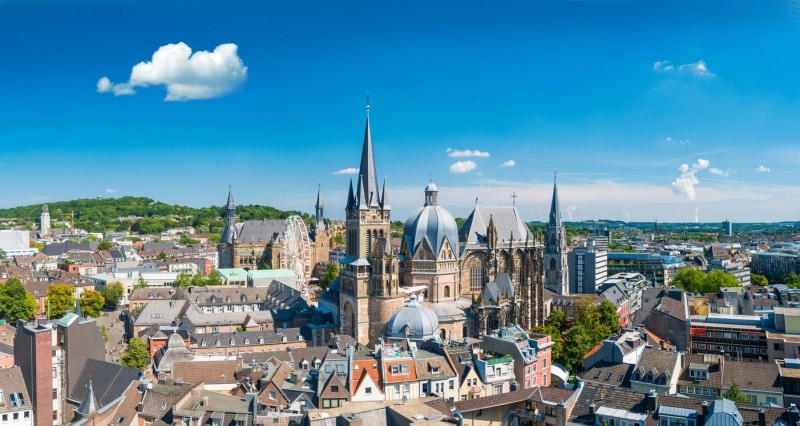 Best Luxury Father’s Day Trips for Medieval History Lovers (2025 Guide)