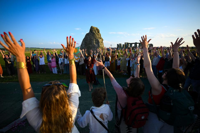 In Photos: See The Spectacular Summer Solstice 2025 Celebrations At Stonehenge