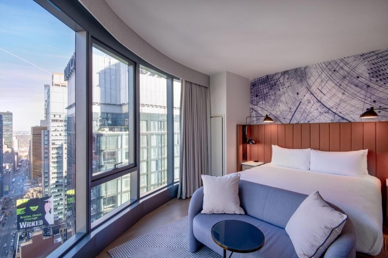 Stay, Read, Drink! This Top Times Square Hotel Offers Books And Sips