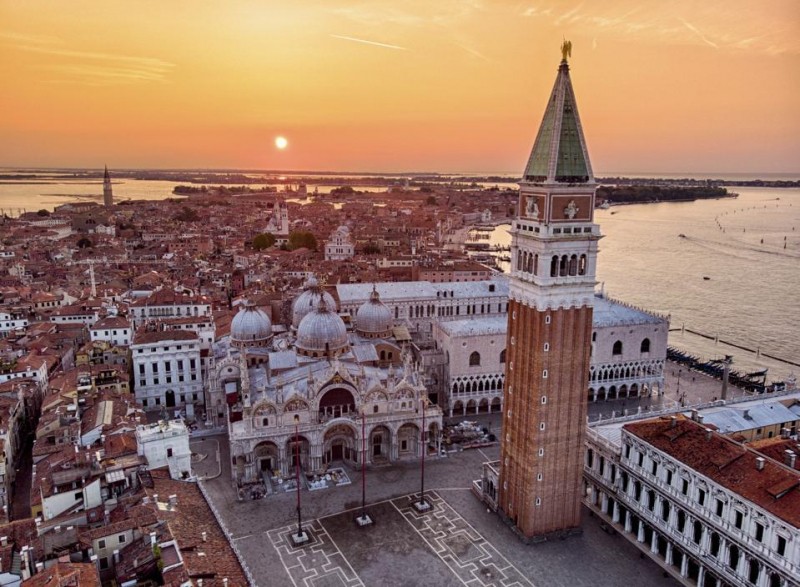 the flagship venice hotel offering tranquility in the tides of tourism 75d235e