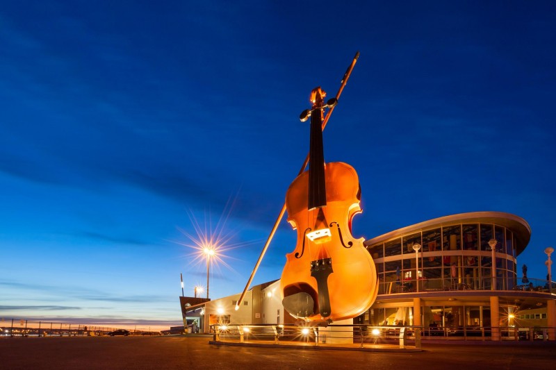 5 Canadian Towns That Make The Perfect “Town-Sizing” Destination