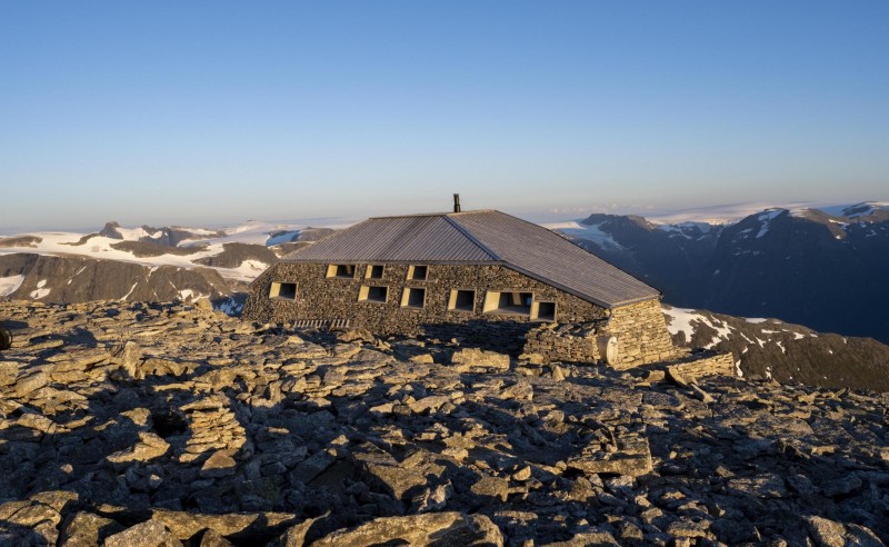 Hut-To-Hut Hiking In Norway: Stunning And Authentic