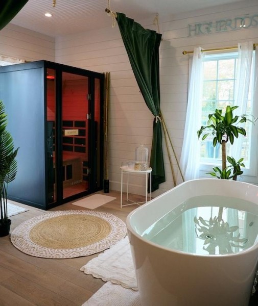 OMAYO Brings Fuze House Workouts And Cold Plunges To Montauk