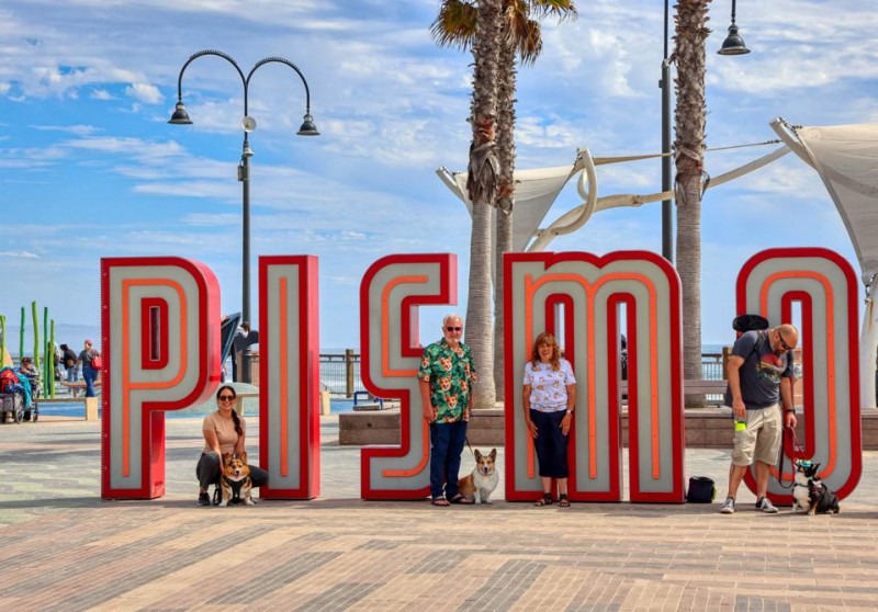 Hundreds Of Corgis To Return To Pismo Beach For Corgi Nation Vacation