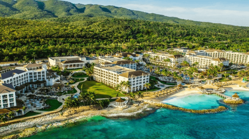 Hyatt Leads All-Inclusive Market, Reports Strong Q2 For Luxury Brands