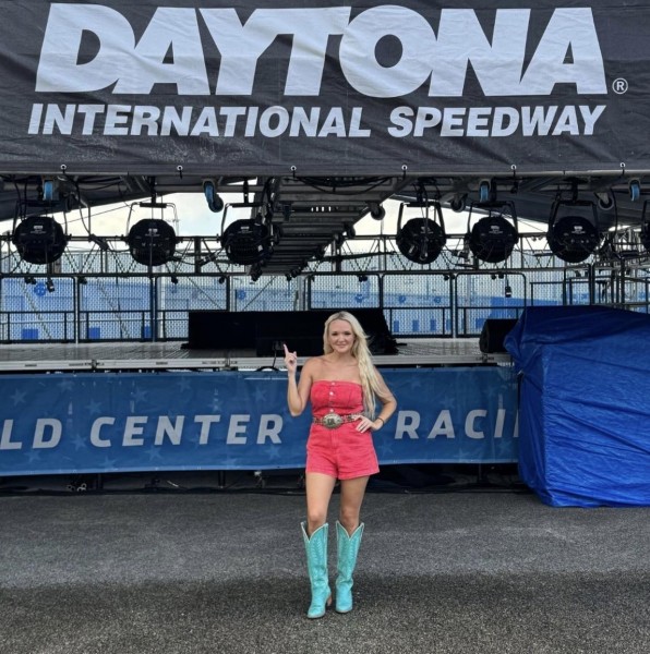 Texas Country Singer Billie Jo Jones Rocks It At Daytona