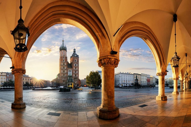 The World’s 50 Richest Countries 2025, According To Financial Experts