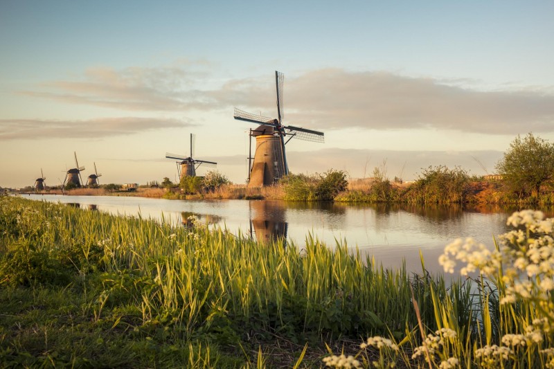 The World’s 50 Richest Countries 2025, According To Financial Experts