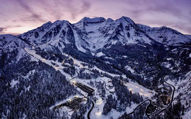 A Stunning Photo Tour Inside America's Natural Winter Wonderland
