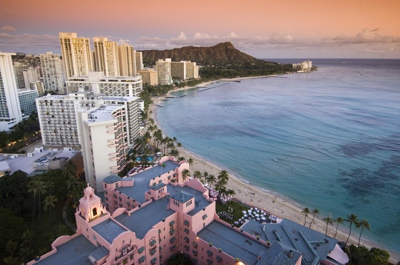 I’m A Tour Guide In Hawaii. Here’s Where To Stay In Waikiki To Experience Its Local Side And Avoid The Hustle And Bustle