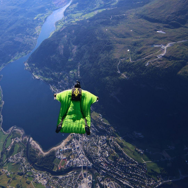 The Best Adventure Experiences To Gift Thrill Seekers This Year